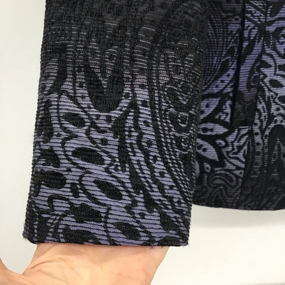 Chico’s Women’s Muse Paisley Button-Up Blazer Jacket Career Black/Purple Size 2 - Picture 6 of 11